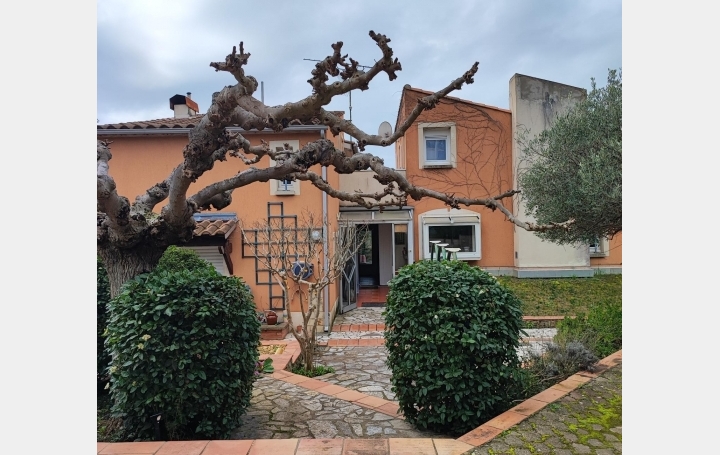 Villa NIMES (30000)  183 m2 530 000 € 