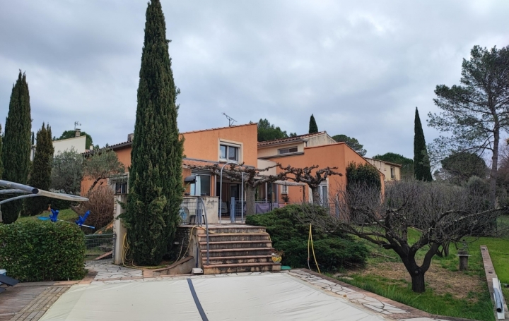 Villa NIMES (30000)  183 m2 530 000 € 