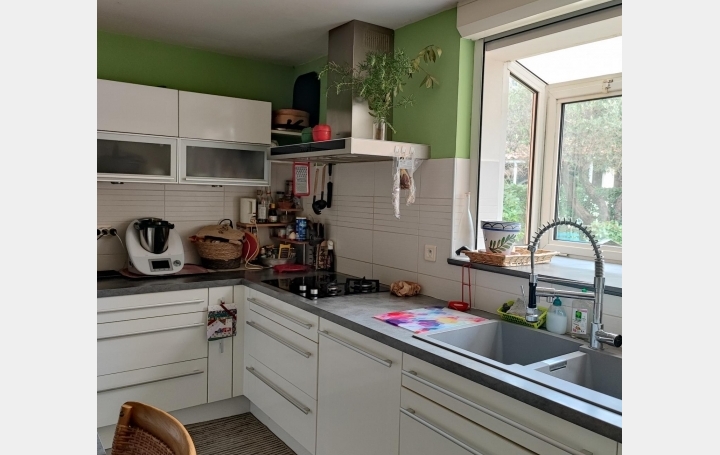 Villa NIMES (30000)  183 m2 530 000 € 