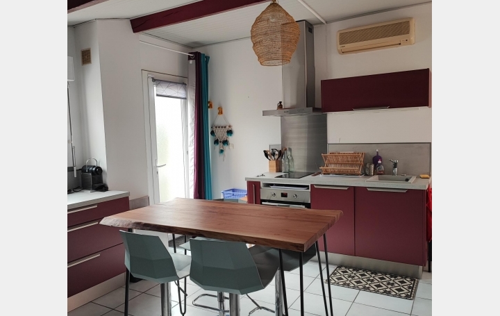 Villa NIMES (30000)  183 m2 530 000 € 