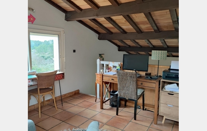 Villa NIMES (30000)  183 m2 530 000 € 