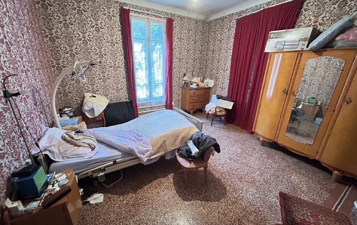 8 Pièces NICE (06300)  185 m2 1 060 000 € 