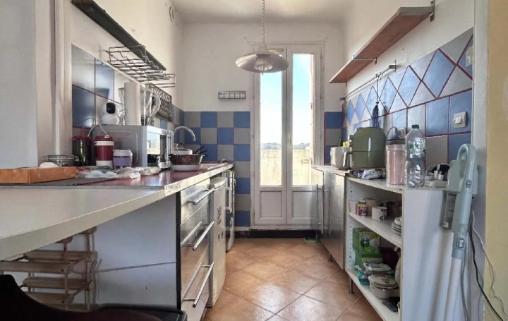 1 Pièce VERSAILLES (78000)   258 000 € 