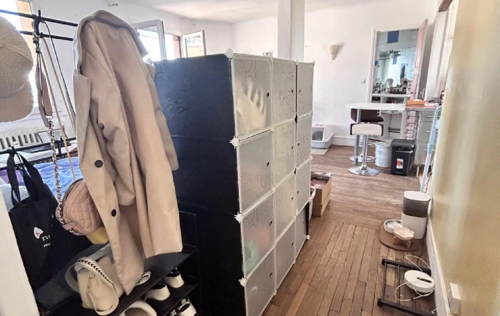 1 Pièce VERSAILLES (78000)   258 000 € 