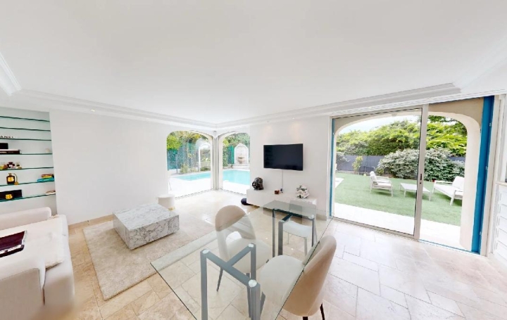 Maison CANNES (06400)  200 m2 2 490 000 € 