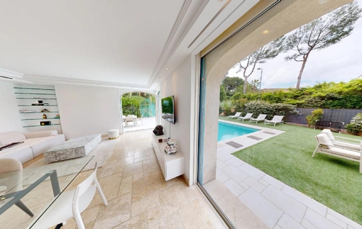 Maison CANNES (06400)  200 m2 2 490 000 € 