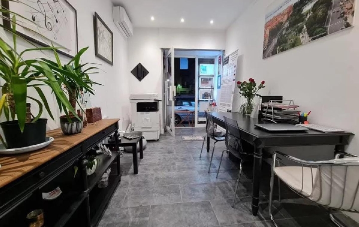 Local commercial NICE (06000)  28 m2 39 600 € 