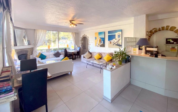 Local commercial VENCE (06140)   1 295 000 € 