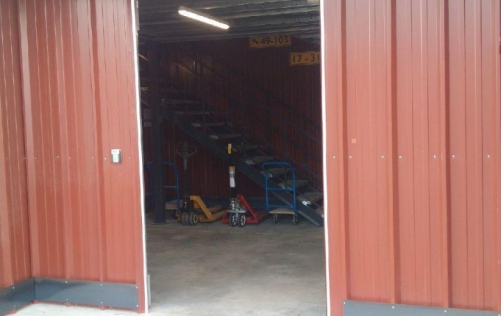 Garage PEYROLLES-EN-PROVENCE (13860)  8 m2 160 € 