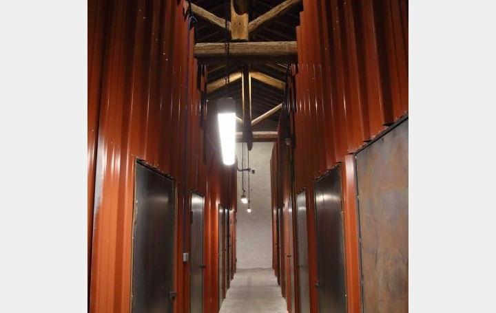 Garage LES PENNES-MIRABEAU (13170)  4 m2 80 € 