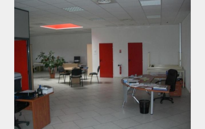 Réseau Immo-diffusion : Maison  BERRE-L'ETANG  225 m2 2 250 € 