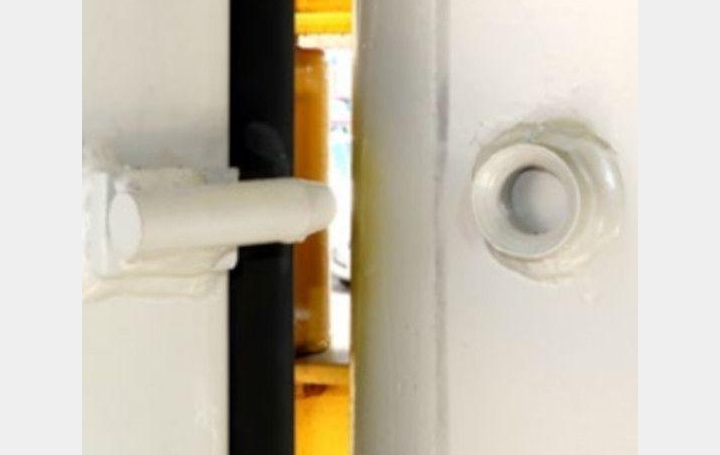 Autre PEYROLLES-EN-PROVENCE (13860)  5 m2 3 900 € 