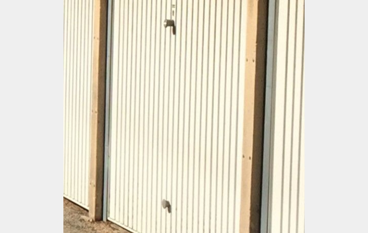 Garage MARSEILLE (13009)  13 m2 71 000 € 