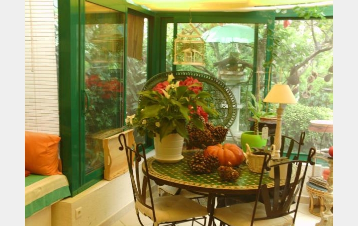 Réseau Immo-diffusion : Appartement P3  LOURMARIN  70 m2 370 000 € 