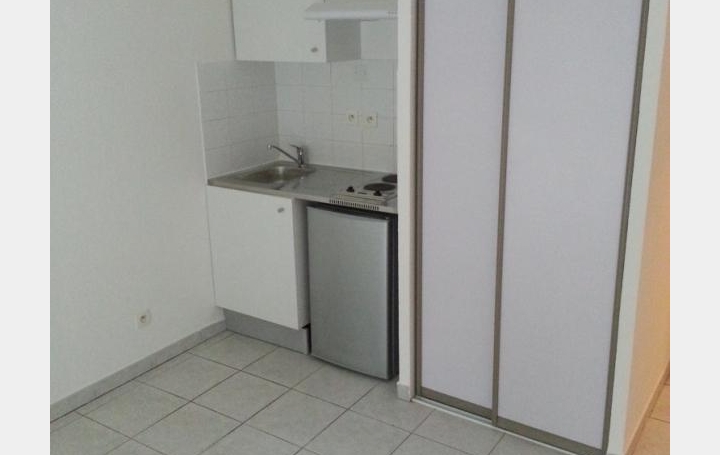 Réseau Immo-diffusion : Studio  PUYRICARD  18 m2 79 000 € 