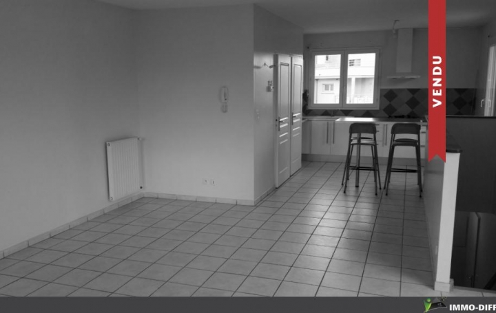 Réseau Immo-diffusion : Appartement P3  VALENCE  79 m2 795 € 