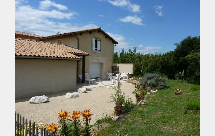 Réseau Immo-diffusion : Maison  CHANOS-CURSON  110 m2 834 € 