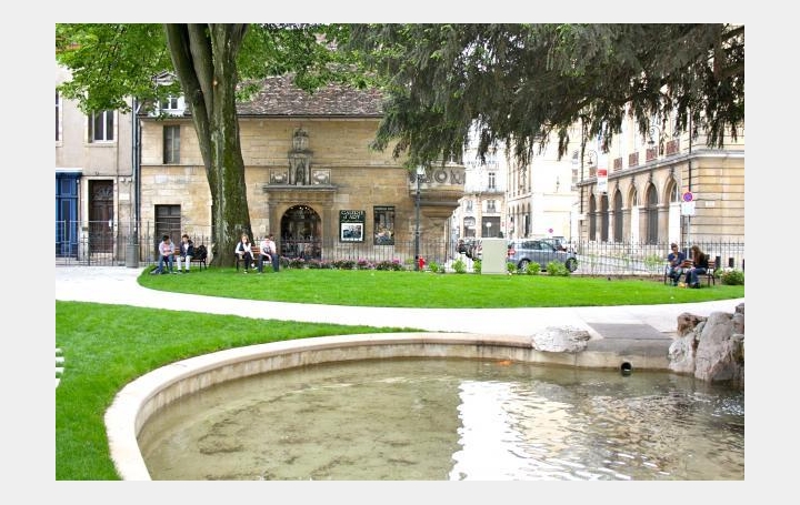 Réseau Immo-diffusion : Local commercial  DIJON  145 m2 320 000 € 