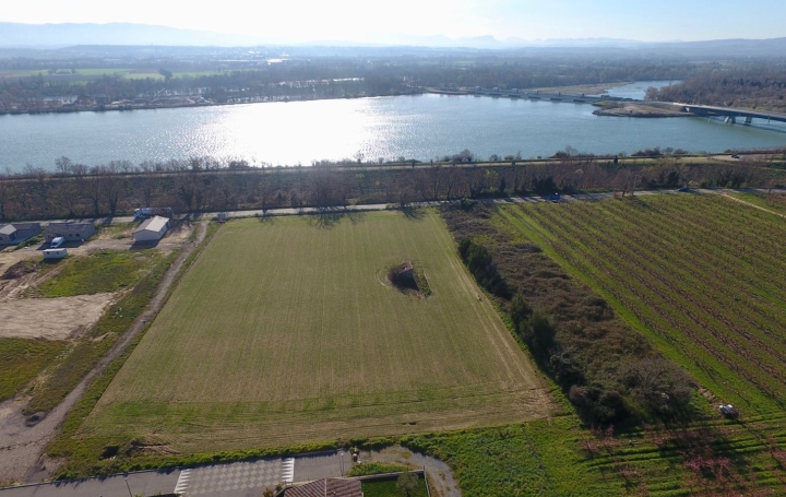 Terrain CHARMES-SUR-RHONE (07800)   83 000 € 