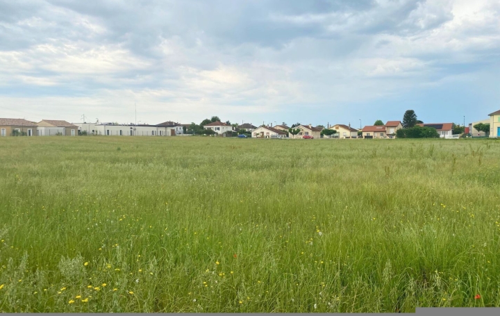 Terrain CHATUZANGE-LE-GOUBET (26300)   116 500 € 