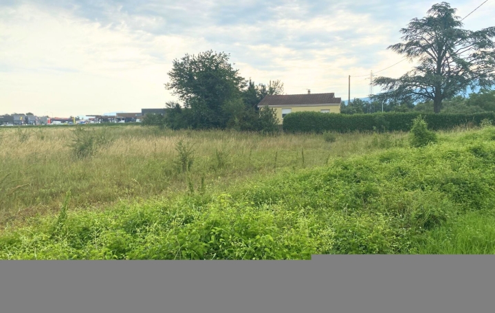 Terrain CHATUZANGE-LE-GOUBET (26300)   116 500 € 