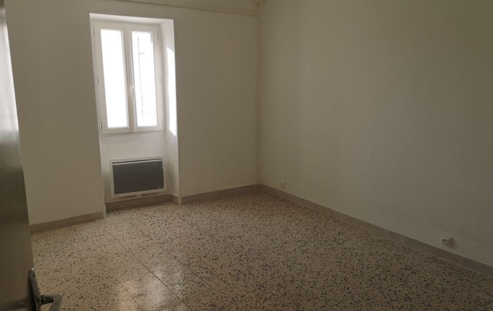 Réseau Immo-diffusion : Appartement P3  BESSEGES  65 m2 450 € 