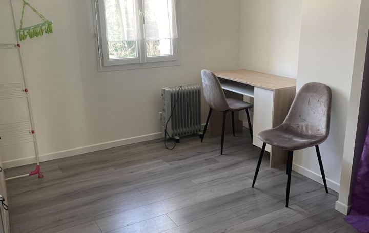 Studio SAINT-FLORENT-SUR-AUZONNET (30960)  57 m2 560 € 