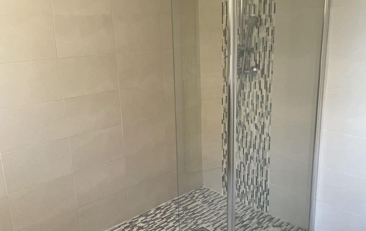 Maison LES MAGES (30960)  105 m2 880 € 