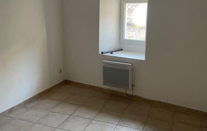 4 Pièces LES MAGES (30960)  111 m2 620 € 