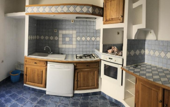 Immeuble SAINT-AMBROIX (30500)  140 m2 149 000 € 