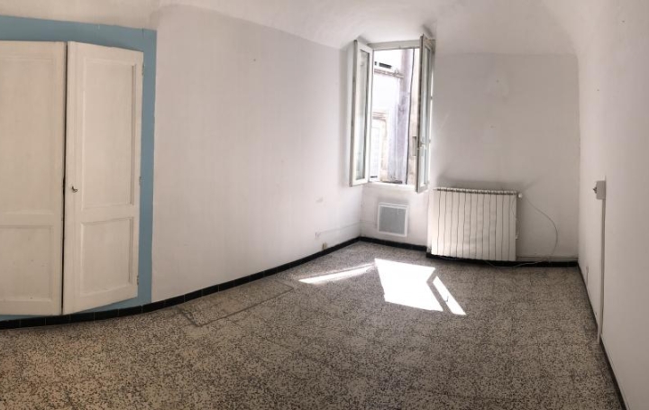 Immeuble SAINT-AMBROIX (30500)  140 m2 149 000 € 