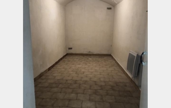 Immeuble SAINT-AMBROIX (30500)  140 m2 149 000 € 