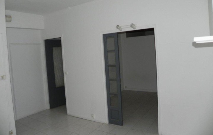 Immeuble ALES (30100)  600 m2 636 000 € 