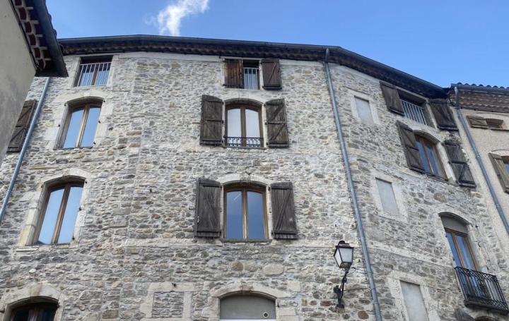 Immeuble SAINT-AMBROIX (30500)  400 m2 226 000 € 