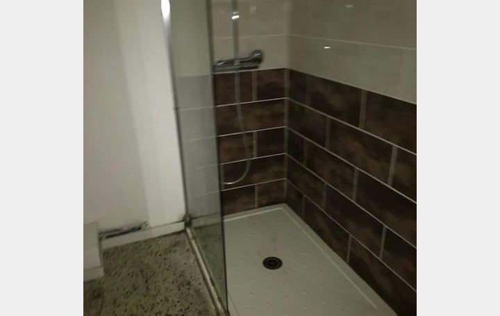 4 Pièces SAINT-AMBROIX (30500)  88 m2 82 500 € 