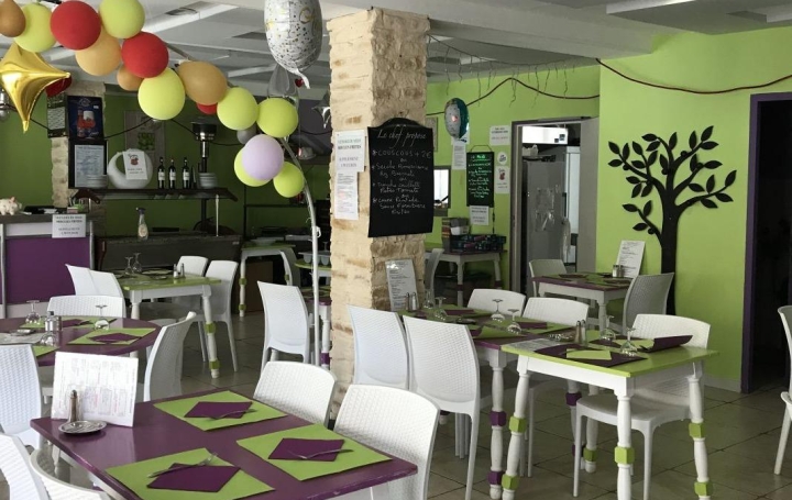 Local commercial LES MAGES (30960)  134 m2 183 600 € 