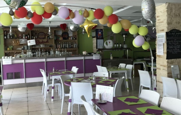 Local commercial LES MAGES (30960)  134 m2 183 600 € 