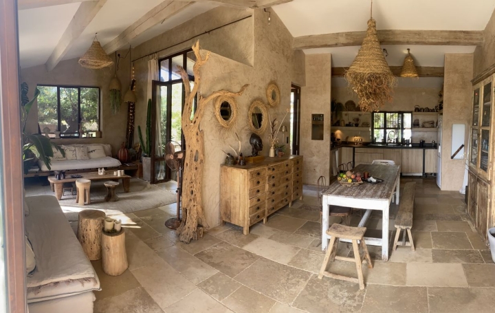 Maison SAINT-ANDRE-DE-CRUZIERES (07460)  154 m2 595 650 € 