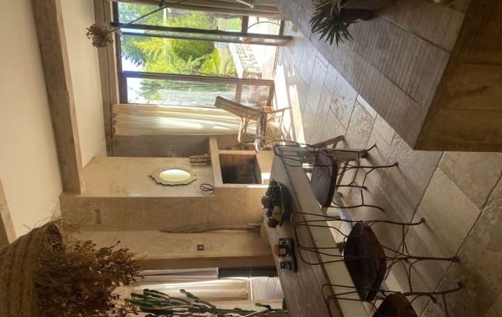 Maison SAINT-ANDRE-DE-CRUZIERES (07460)  154 m2 595 650 € 