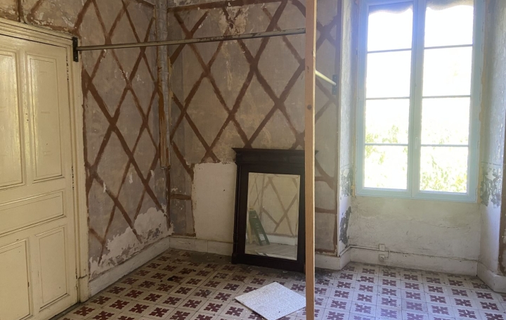 Maison MOLIERES-SUR-CEZE (30410)  300 m2 169 000 € 