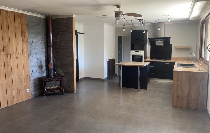 Maison SAINT-HILAIRE-DE-BRETHMAS (30560)  100 m2 243 000 € 
