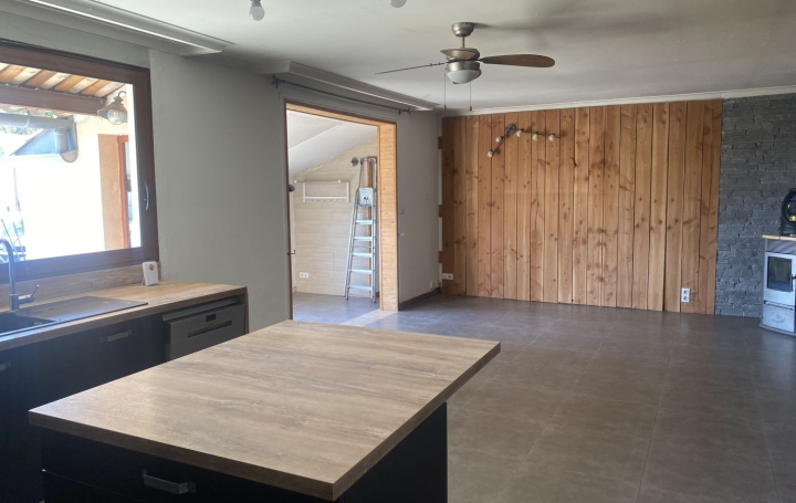 Maison SAINT-HILAIRE-DE-BRETHMAS (30560)  100 m2 243 000 € 