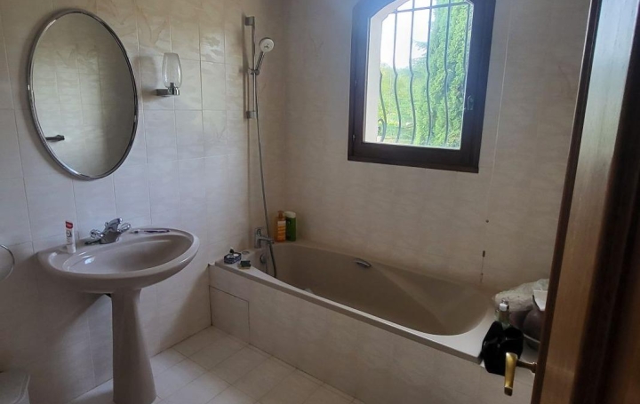 Maison LES MAGES (30960)  168 m2 345 000 € 