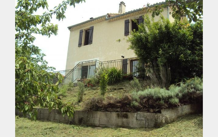 Réseau Immo-diffusion : Maison  LA VERNAREDE  120 m2 125 000 € 