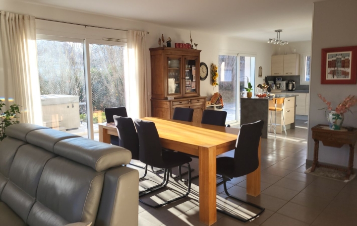 Maison THOIRY (01710)  185 m2 870 000 € 