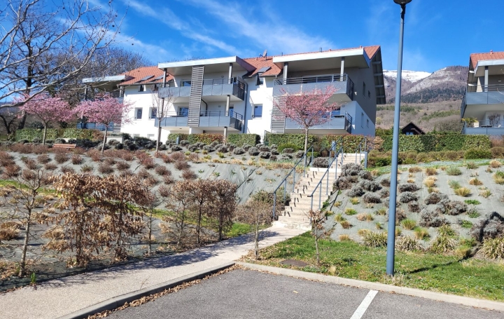 3 Pièces THOIRY (01710)  64 m2 410 000 € 