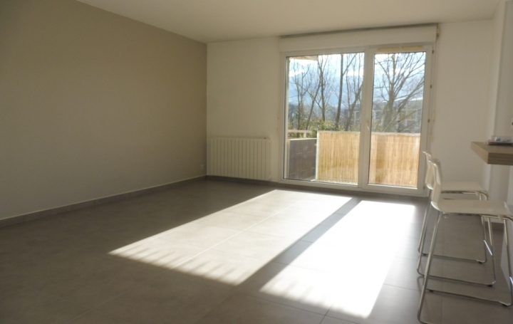 3 Pièces MEYLAN (38240)  72 m2 1 030 € 