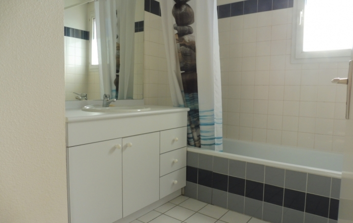 3 Pièces MEYLAN (38240)  72 m2 1 030 € 