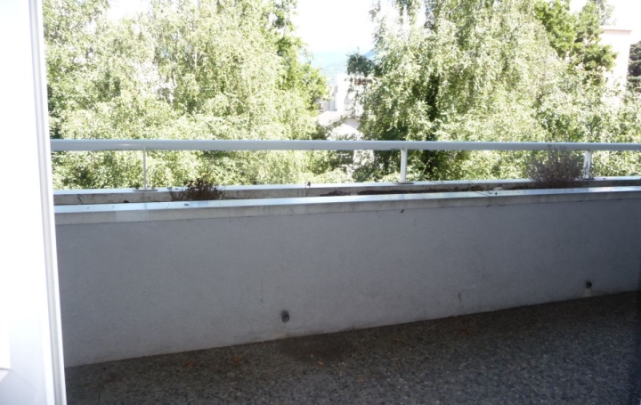 2 Pièces GRENOBLE (38100)  52 m2 665 € 