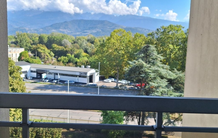 Maison MEYLAN (38240)  28 m2 500 € 